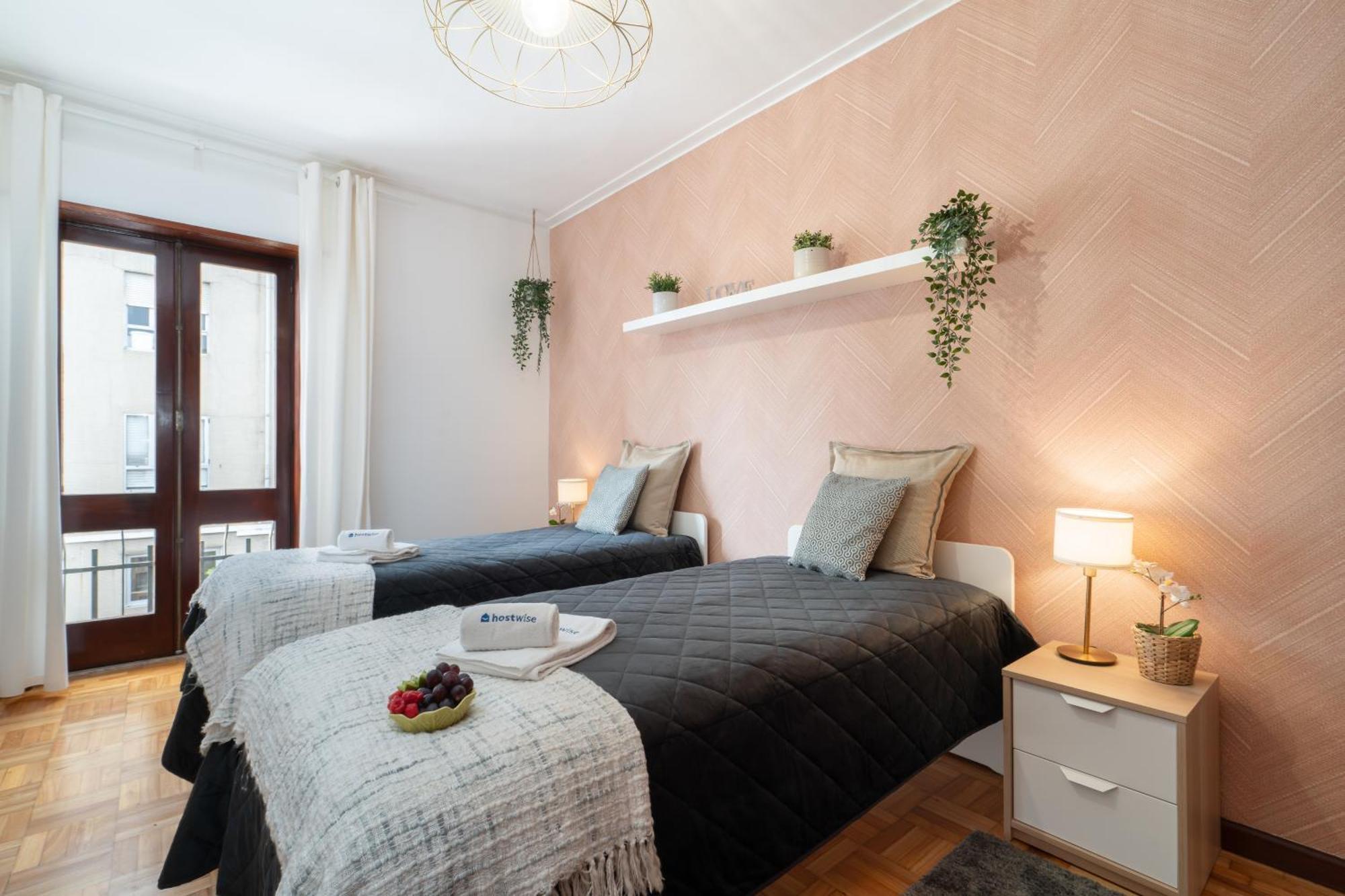 Host Wise Apartment Porto Cameră foto