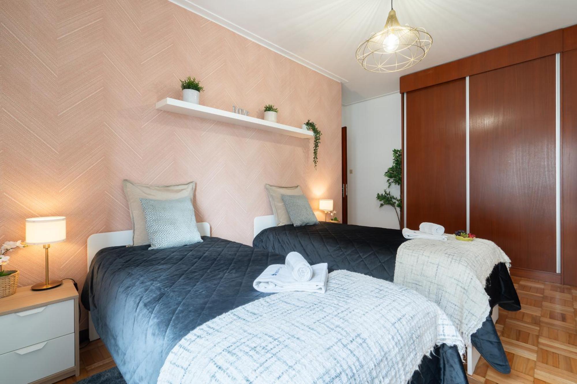 Host Wise Apartment Porto Cameră foto